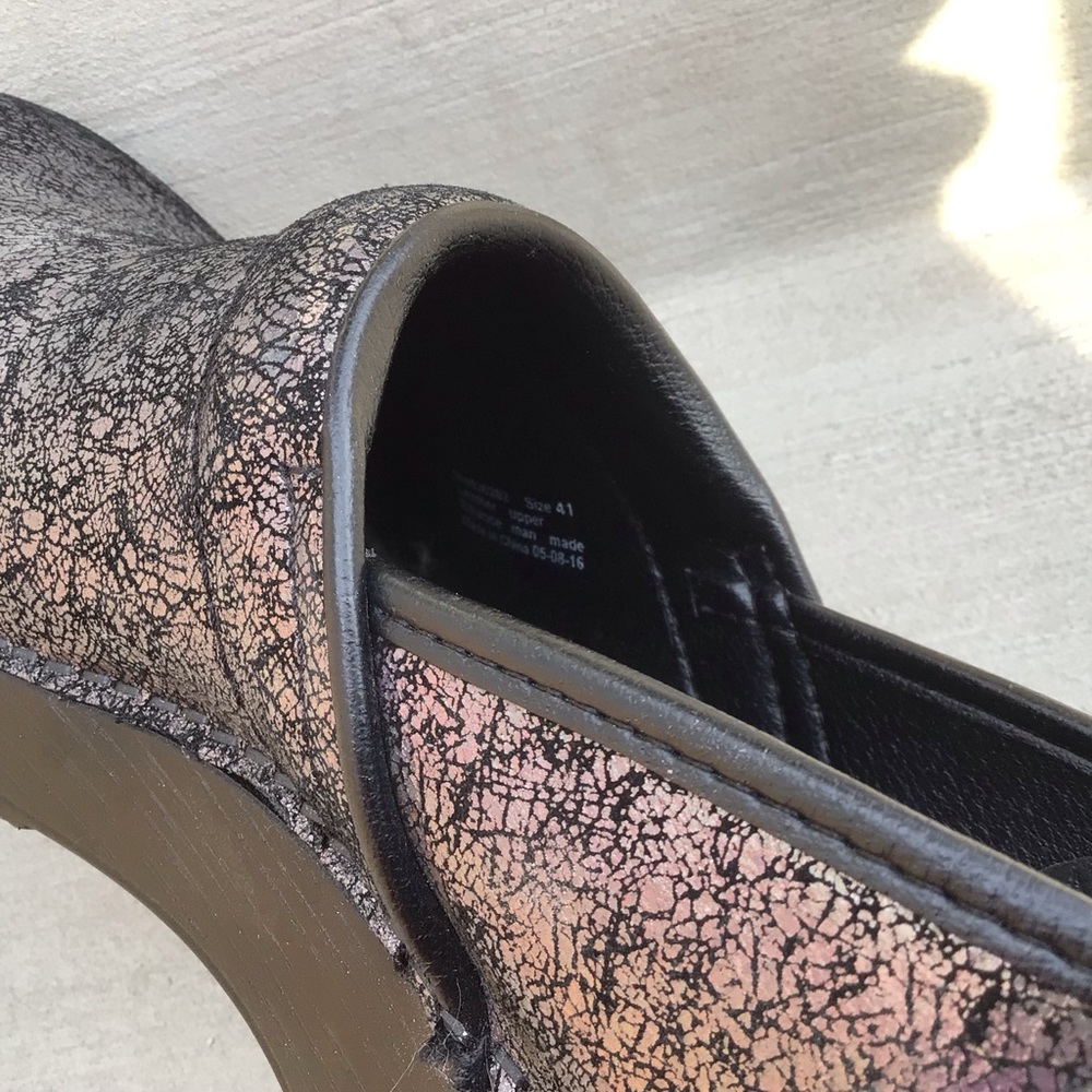 Womens Dansko XP clogs size 41 (10 1/2). Black/silver - Picture 4 of 8